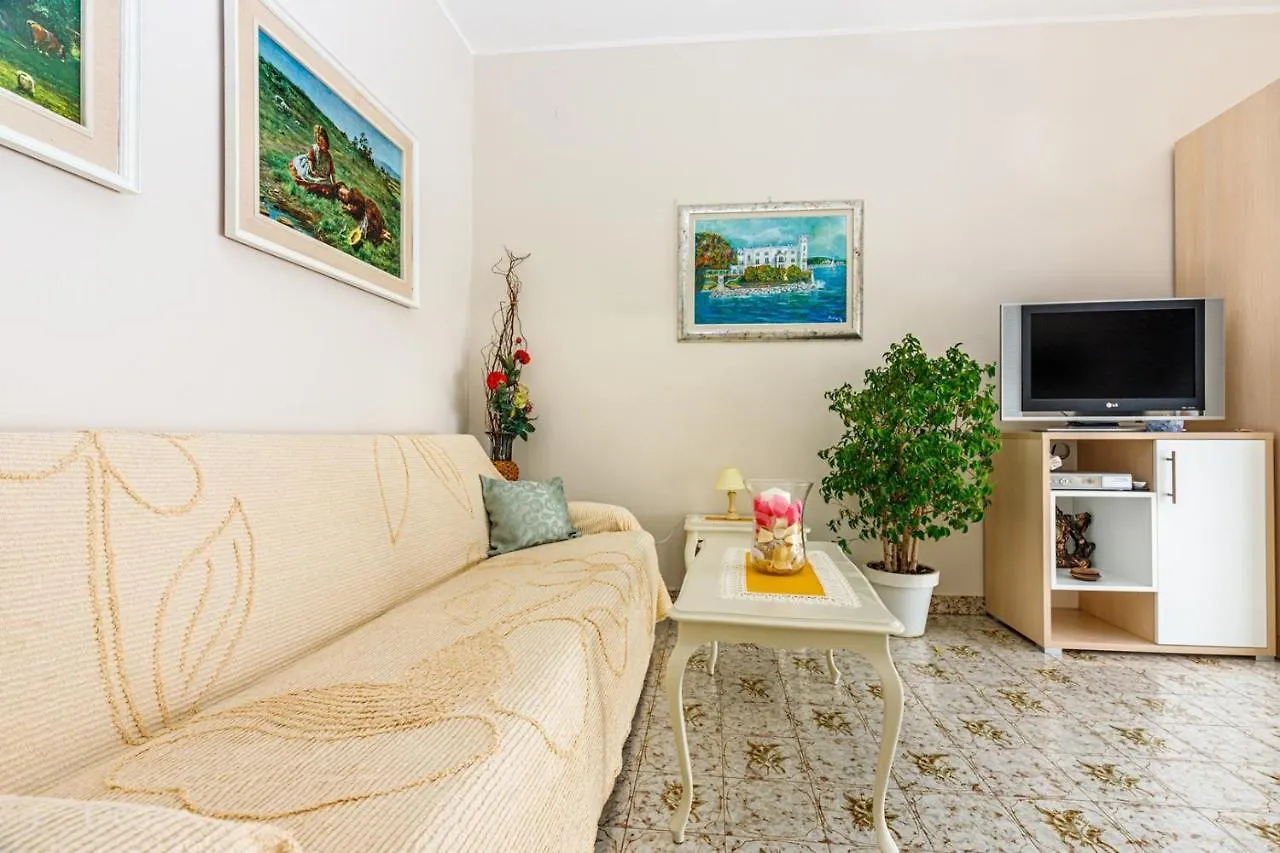 Apartments Franelic Ουμάγκ Πανσιόν